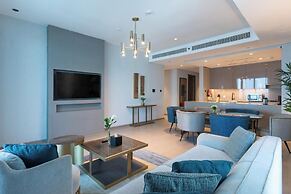 Aura Suites