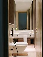 Aura Suites