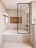 Aura Suites
