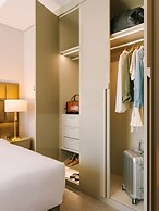 Aura Suites