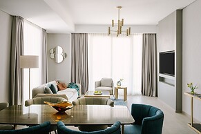 Aura Suites