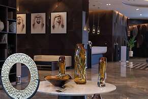 Aura Suites