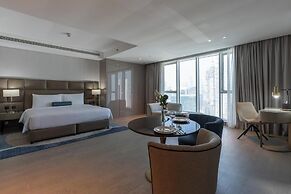 Aura Suites