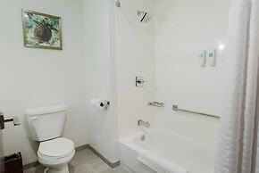 Comfort Inn & Suites Tobago