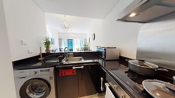 SuperHost - Stylish Apartment With Full Marina Views