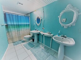 Serena Boutique Hotel