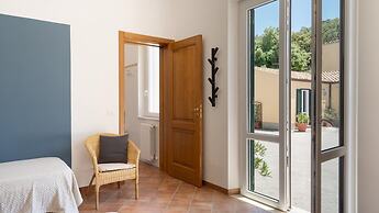 Villa Le Sorbe 12 in Caronia