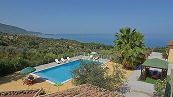 Villa Le Sorbe 12 in Caronia
