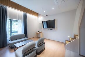 Brown Dot Hotel Gijang Station