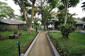 CAVES COUNTY RESORT
