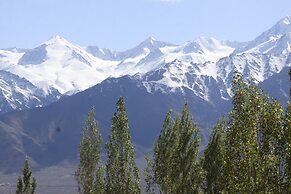 Sangaylay Palace