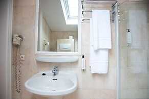 La Bourse Hotel