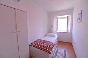 A2 - Luxury apt in Center, Just 5min From Beach