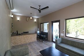 Corbett Comfort Lodge