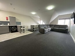 Mays Apartments