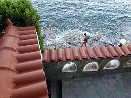 Remarkable 3double-bed House in Daskalio