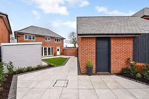Barfoot Close