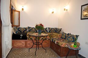 Le Khan Mogador