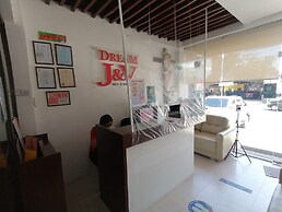 OYO 869 Jnv Dream Hotel