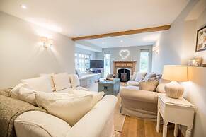 46 Ivy Cottage