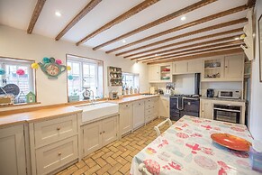 46 Ivy Cottage
