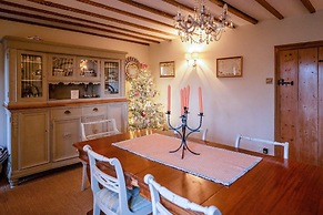 46 Ivy Cottage