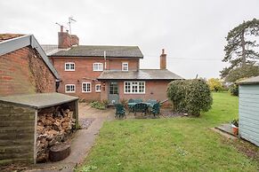 46 Ivy Cottage