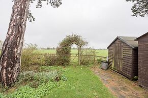 46 Ivy Cottage