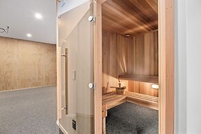 Central Queenstown Villa & Spa