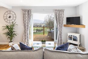 Throstle Nest Farm Lodges