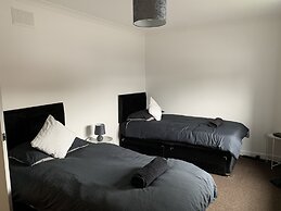 2-bed Apartment in Dumfries Close to Town Centre