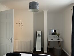 2-bed Apartment in Dumfries Close to Town Centre