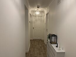 2-bed Apartment in Dumfries Close to Town Centre
