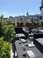 Galata VAV Suites