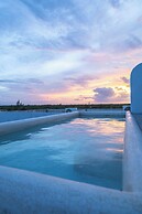 Punta Blanca | Beachfront Boutique Hotel