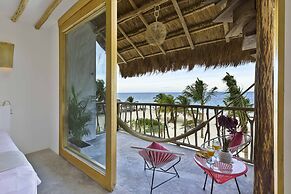Punta Blanca | Beachfront Boutique Hotel