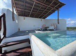 Punta Blanca | Beachfront Boutique Hotel