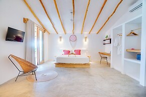 Punta Blanca | Beachfront Boutique Hotel