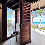 Punta Blanca | Beachfront Boutique Hotel