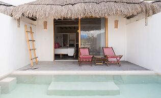 Punta Blanca | Beachfront Boutique Hotel