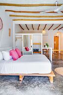 Punta Blanca | Beachfront Boutique Hotel