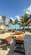 Punta Blanca | Beachfront Boutique Hotel