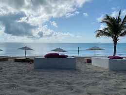 Punta Blanca | Beachfront Boutique Hotel