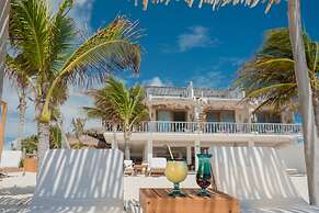 Punta Blanca | Beachfront Boutique Hotel