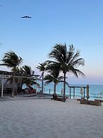 Punta Blanca | Beachfront Boutique Hotel