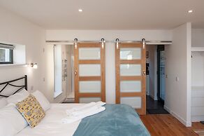 Croft 7 Geary Self Catering Studio