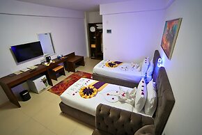 Canary Golden Hotel