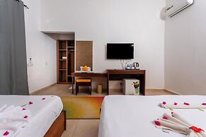 Canary Golden Hotel