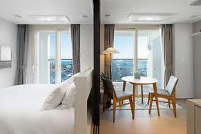 Urbanstay Sokcho Deungdae Beach