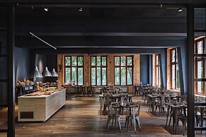 Hotel MET Pamplona